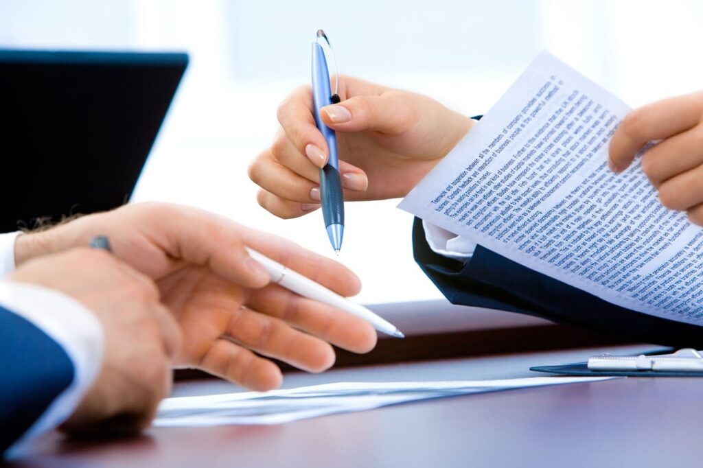 Legal Data Entry: Navigating the Labyrinth: Simplifying Immigration Processes legal data entry