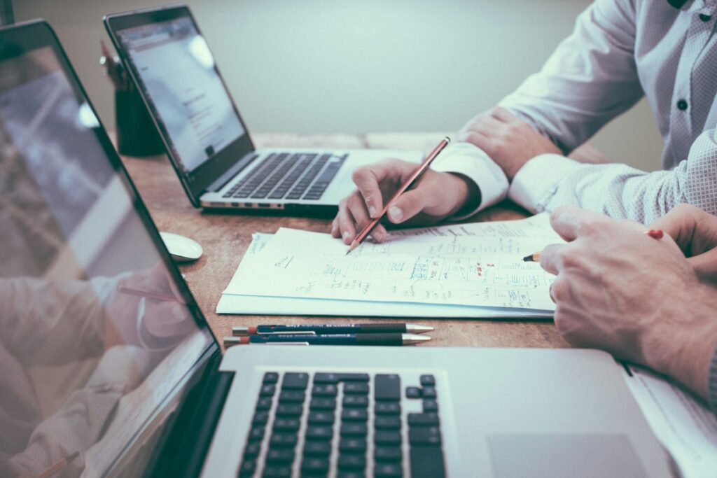 8 Key Benefits of Outsourcing Tedious Paralegal Tasks 8 Key Benefits of Outsourcing Tedious Paralegal Tasks