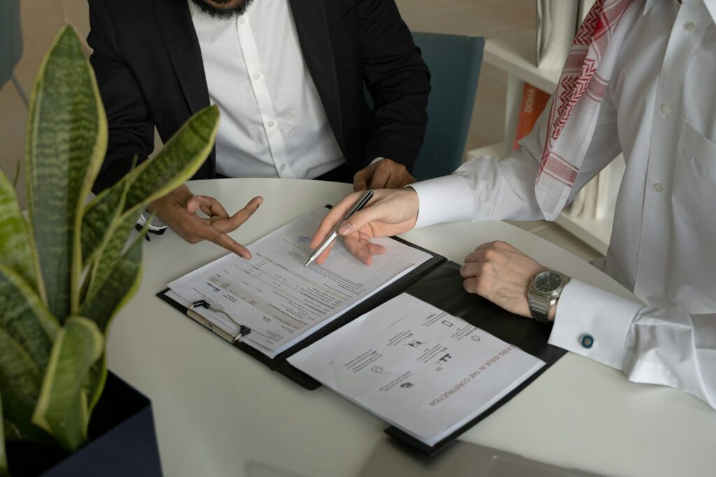 5 Essential Contract Review Best Practices for Lawyers and in-House Counsels 5 Essential Contract Review Best Practices for Lawyers and in-House Counsels